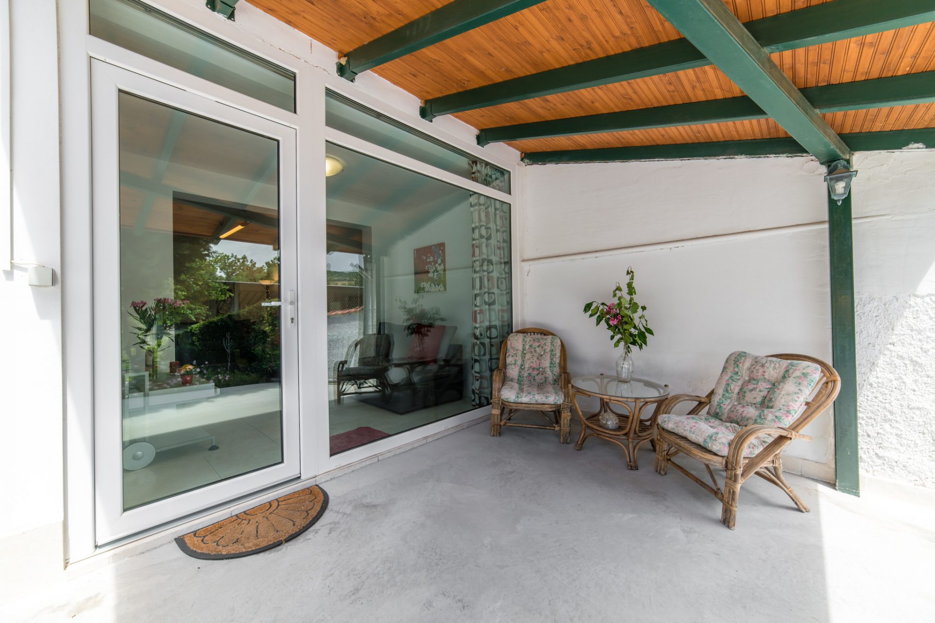 ground floor porch